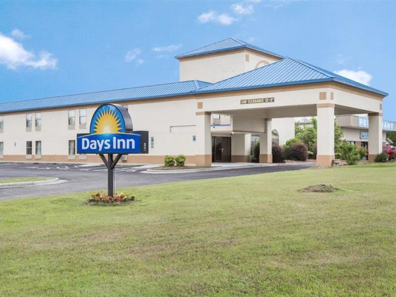 Days Inn By Wyndham Selma Exterior foto