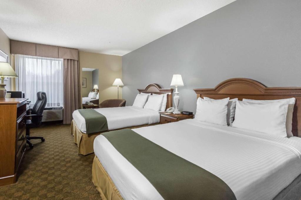 Days Inn By Wyndham Selma Exterior foto